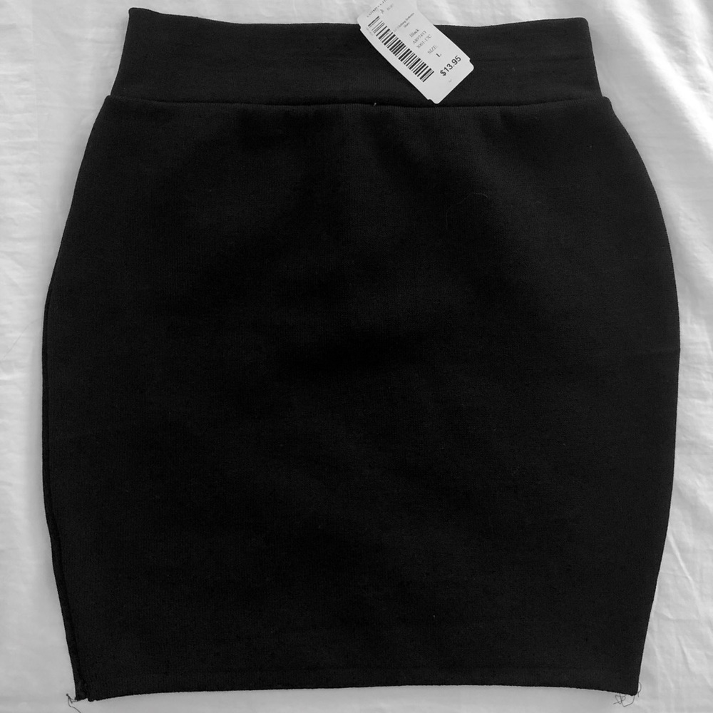 Forever 21 Black pencil skirt